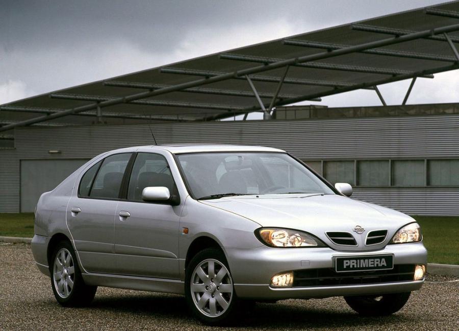  Nissan Primera Hatchback 1999 года  (фото 2 из 8)